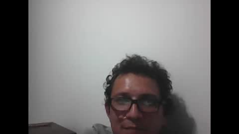 Snapshot of andresfloga chatting on 14, 10, 2025 andresfloga online show from 14, 10, 2025
