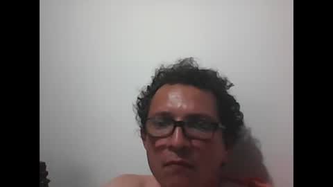 Snapshot of andresfloga chatting on 20, 10, 2025 andresfloga online show from 20, 10, 2025