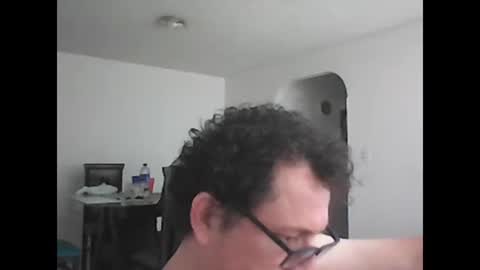 Snapshot of andresfloga chatting on 9, 11, 2025 andresfloga online show from 9, 11, 2025