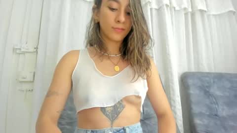 Snapshot of andresgiraldo1 chatting on 6, 12, 2024 Isa --------- online show from 6, 12, 2024