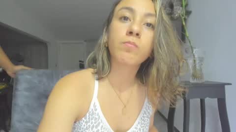 Snapshot of andresgiraldo1 chatting on 4, 1, 2025 Isa --------- online show from 4, 1, 2025