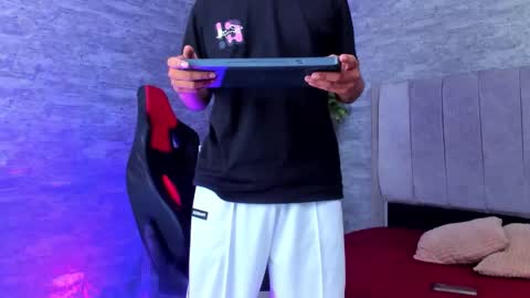 Andres  online show from 10, 1, 2026