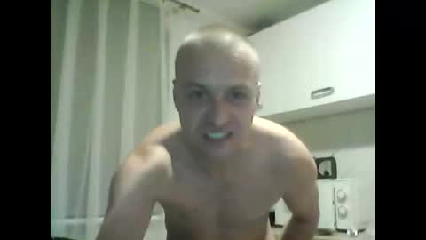 andrew3356577 online show from 4, 10, 2025