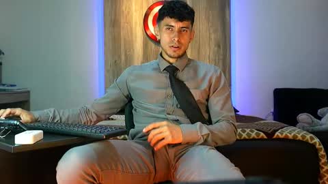 Andrew online show from 1, 10, 2025