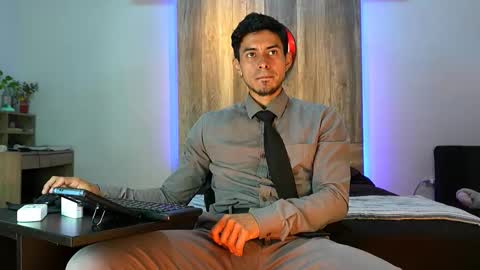 Andrew online show from 18, 11, 2025