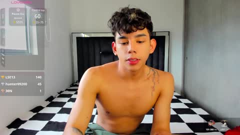 Snapshot of andrew_twink18 chatting on 1, 12, 2024 Andrew M. online show from 1, 12, 2024