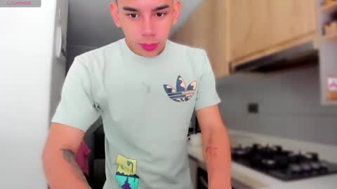 Snapshot of andrew_twink18 chatting on 16, 2, 2025 Andrew M. online show from 16, 2, 2025