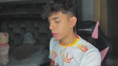 Snapshot of andrew_twink18 chatting on 15, 9, 2025 Andrew M. online show from 15, 9, 2025