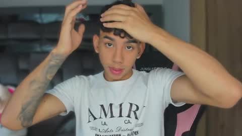 Snapshot of andrew_twink18 chatting on 23, 9, 2025 Andrew M. online show from 23, 9, 2025