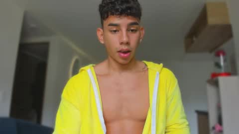 Snapshot of andrew_twink18 chatting on 1, 10, 2025 Andrew M. online show from 1, 10, 2025