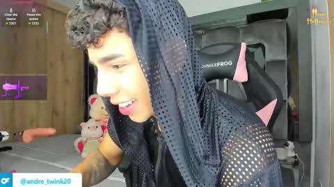 Snapshot of andrew_twink18 chatting on 12, 10, 2025 Andrew M. online show from 12, 10, 2025