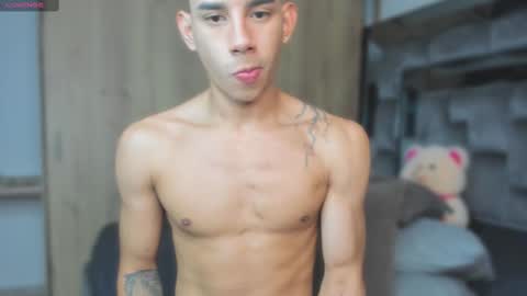 Snapshot of andrew_twink18 chatting on 7, 11, 2025 Andrew M. online show from 7, 11, 2025