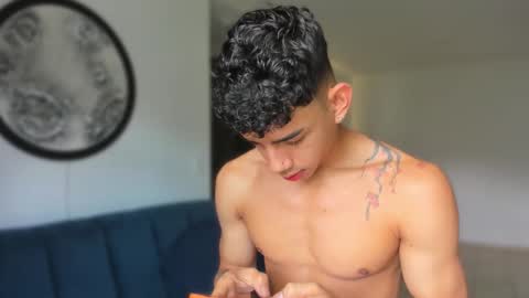 Snapshot of andrew_twink18 chatting on 8, 11, 2025 Andrew M. online show from 8, 11, 2025