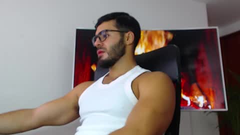 Snapshot of andrew_west_ chatting on 7, 2, 2025 ANDREW WEST online show from 7, 2, 2025