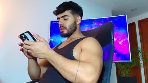 Snapshot of andrew_west_ chatting on 11, 3, 2025 ANDREW WEST online show from 11, 3, 2025