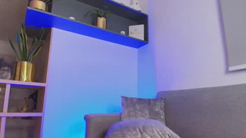 Snapshot of andrew_west_ chatting on 14, 12, 2025 ANDREW WEST online show from 14, 12, 2025