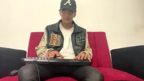 Snapshot of andrewcooper1 chatting on 17, 11, 2025 andrew online show from 17, 11, 2025