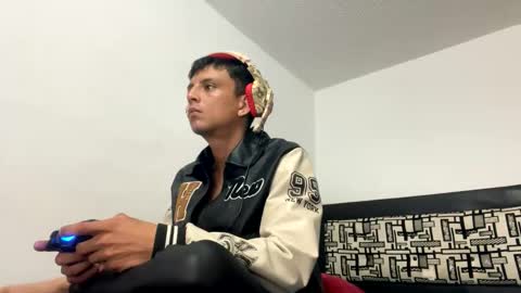 Snapshot of andrewcooper1 chatting on 29, 11, 2025 andrew online show from 29, 11, 2025