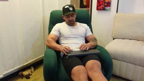 Snapshot of andrewfame chatting on 24, 10, 2025 Andrew online show from 24, 10, 2025