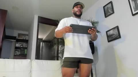 Snapshot of andrewjohnson0 chatting on 29, 1, 2025 Andrew Johnson online show from 29, 1, 2025