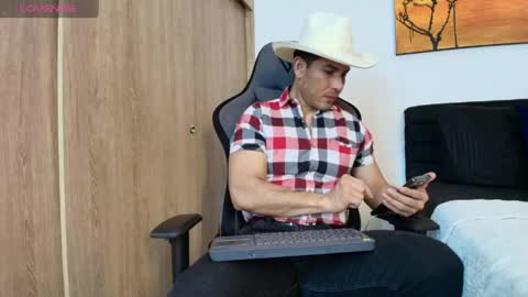 andrewstelee online show from 15, 4, 2026