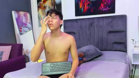 Snapshot of andrik_vane chatting on 17, 9, 2025 andrik_vane online show from 17, 9, 2025