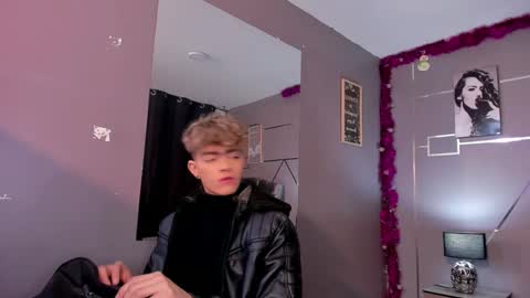 Snapshot of andrius_24 chatting on 3, 12, 2024      online show from 3, 12, 2024