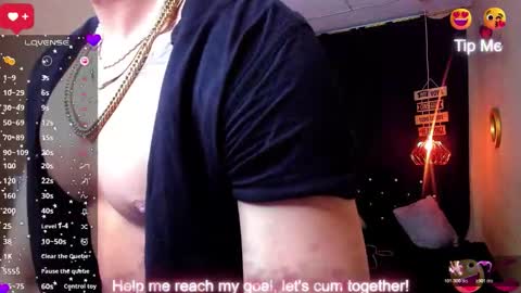 Snapshot of andrius_24 chatting on 5, 12, 2025 online show from 5, 12, 2025