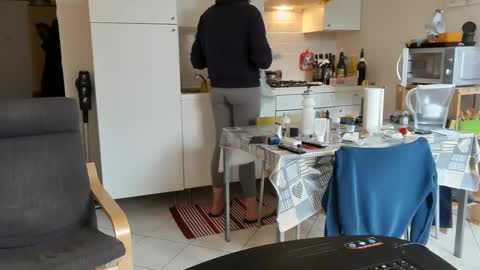 Snapshot of androx77 chatting on 2, 2, 2025 androx77 online show from 2, 2, 2025