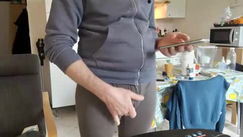 Snapshot of androx77 chatting on 26, 2, 2025 androx77 online show from 26, 2, 2025