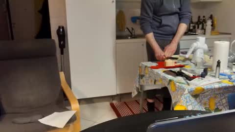 Snapshot of androx77 chatting on 2, 3, 2025 androx77 online show from 2, 3, 2025