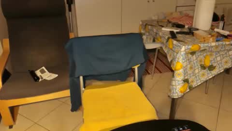 Snapshot of androx77 chatting on 5, 10, 2025 androx77 online show from 5, 10, 2025