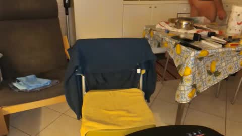 Snapshot of androx77 chatting on 22, 11, 2025 androx77 online show from 22, 11, 2025