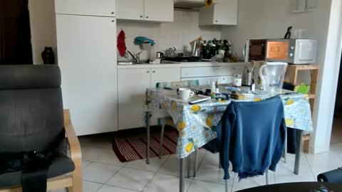 Snapshot of androx77 chatting on 15, 12, 2025 androx77 online show from 15, 12, 2025