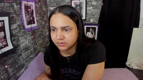 Snapshot of andrys_hot chatting on 14, 5, 2026 Andrys online show from 14, 5, 2026