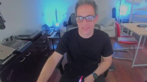 Andrew online show from 10, 9, 2025