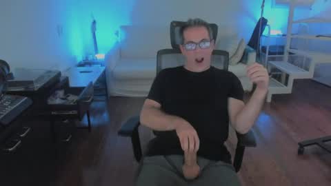 Andrew online show from 17, 4, 2026