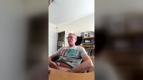 andy1234518 online show from 14, 7, 2026