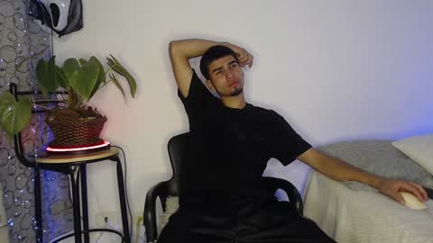 Snapshot of andy_0018 chatting on 10, 12, 2024 Andy online show from 10, 12, 2024