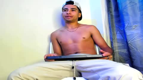 Snapshot of andy_0018 chatting on 27, 12, 2024 Andy online show from 27, 12, 2024