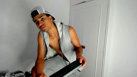 Snapshot of andy_0018 chatting on 29, 1, 2025 Andy online show from 29, 1, 2025