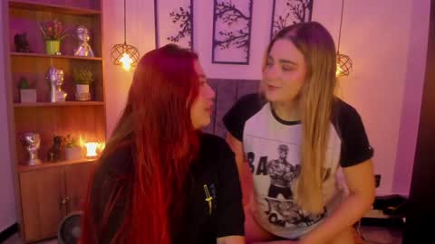 Snapshot of andy_and_emma chatting on 11, 12, 2024 andy_and_emma online show from 11, 12, 2024