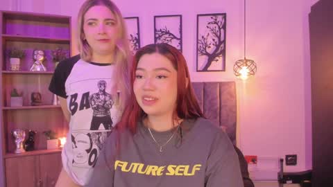 Snapshot of andy_and_emma chatting on 3, 1, 2025 andy_and_emma online show from 3, 1, 2025