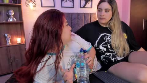 Snapshot of andy_and_emma chatting on 30, 1, 2025 andy_and_emma online show from 30, 1, 2025