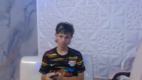 andy_dan1 online show from 15, 4, 2026