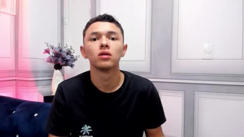 Snapshot of andy_dior18 chatting on 1, 10, 2025 ANDY online show from 1, 10, 2025