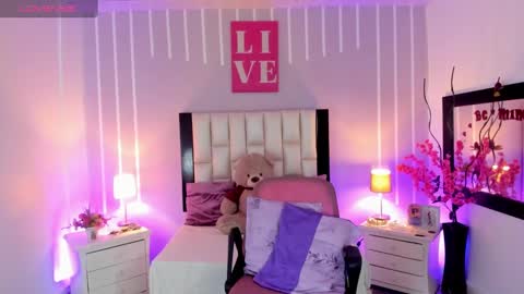 Andrea online show from 6, 11, 2025