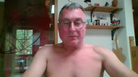 Snapshot of andybayern chatting on 5, 6, 2026 andybayern online show from 5, 6, 2026