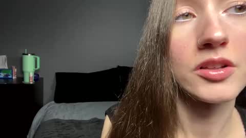 Snapshot of andyhayes69 chatting on 9, 3, 2025 andyhayes69 online show from 9, 3, 2025