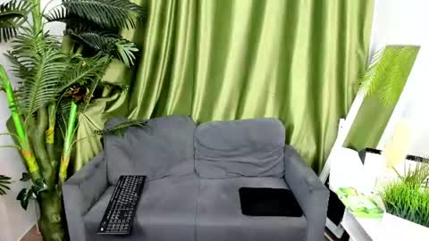 Snapshot of andyjey_ chatting on 8, 7, 2026 Mandy and Andy online show from 8, 7, 2026